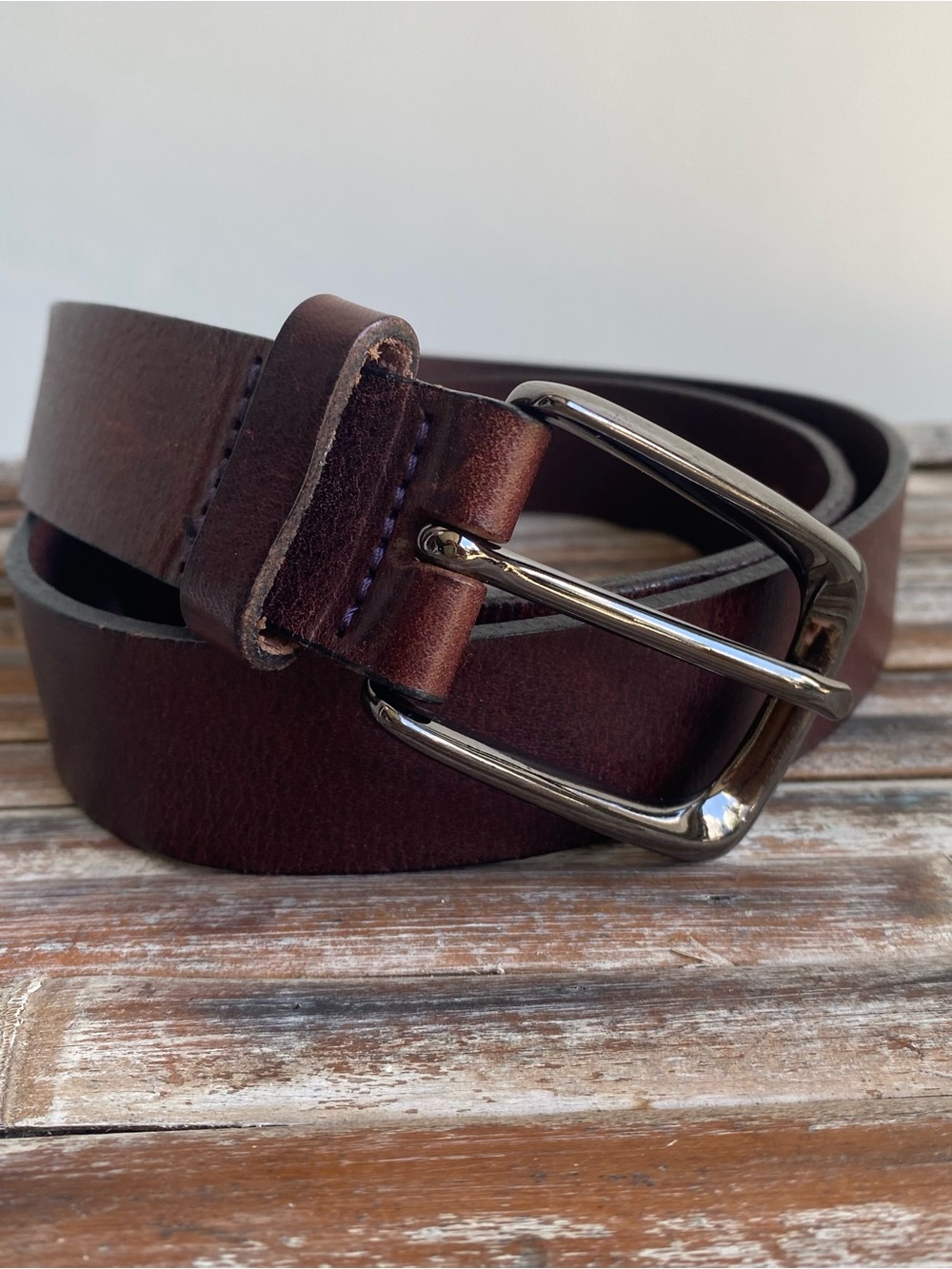 The Mata.ch Swiss made brown leather minimalist belt silver buckle unisex small